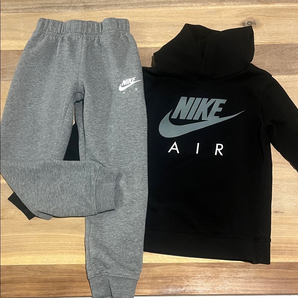 Nike Kids Gray Sweatpants and Black Hoodie Set